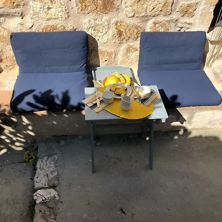 Lejlighed Central Charming Stone House *